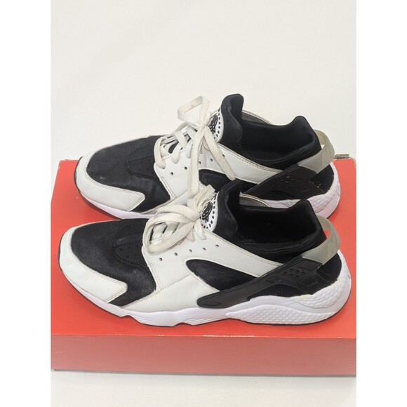 Nike Men\'s Air Huarache Black/White 10.5 US main image 9